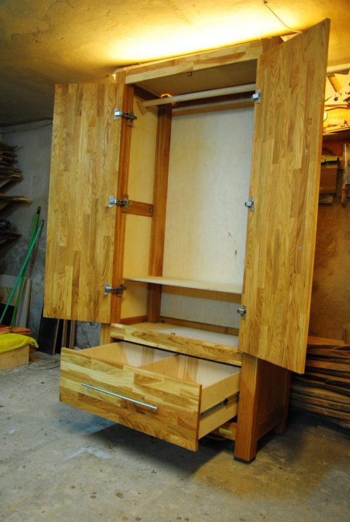 Massivholz Schrank aus Eiche – Bild 2