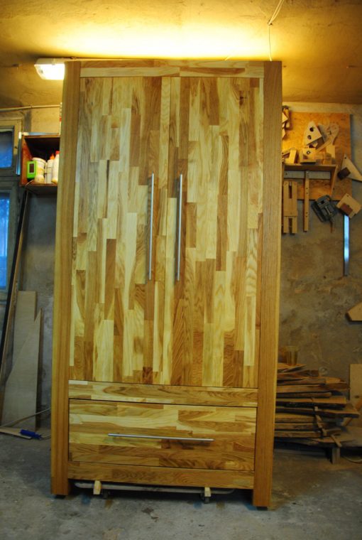 Massivholz Schrank aus Eiche – Bild 4