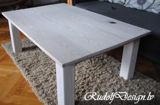 Esche Couchtisch